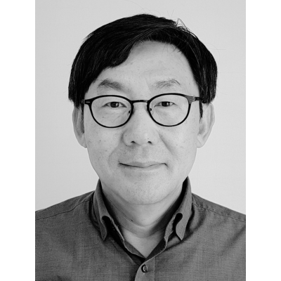 Woong Lee